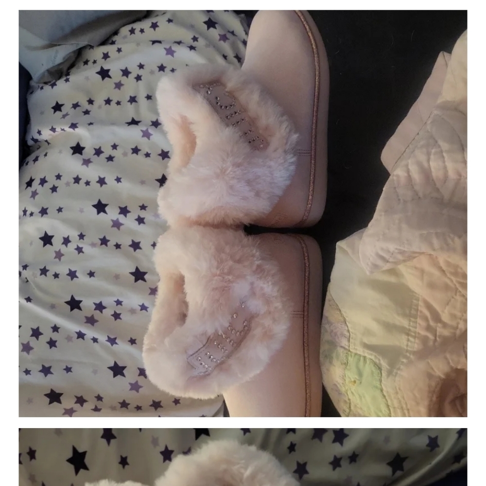 Size 9 pink juicy couture with faux fur bootd